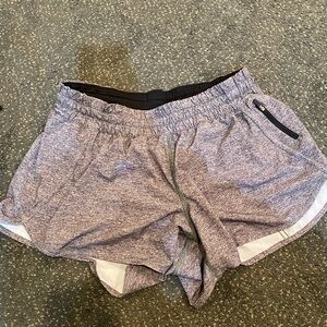 Lululemon tracker shorts